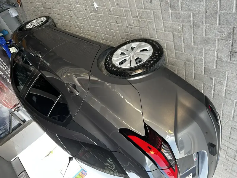 Nissan Sunny 2022 4