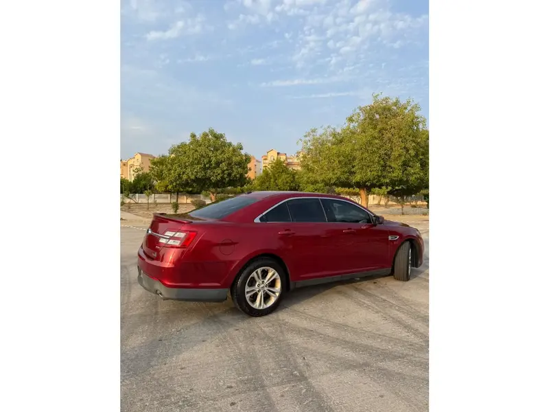 Ford Taurus 2015 2