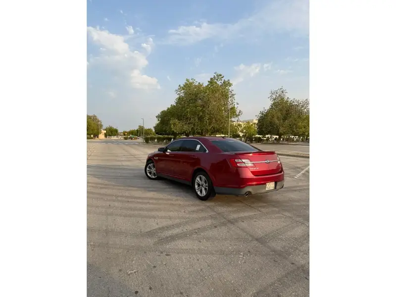 Ford Taurus 2015 5
