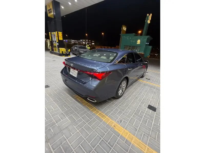 Toyota Avalon 2021 7