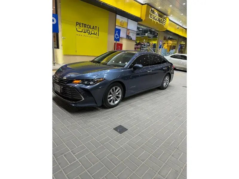 Toyota Avalon 2021 1