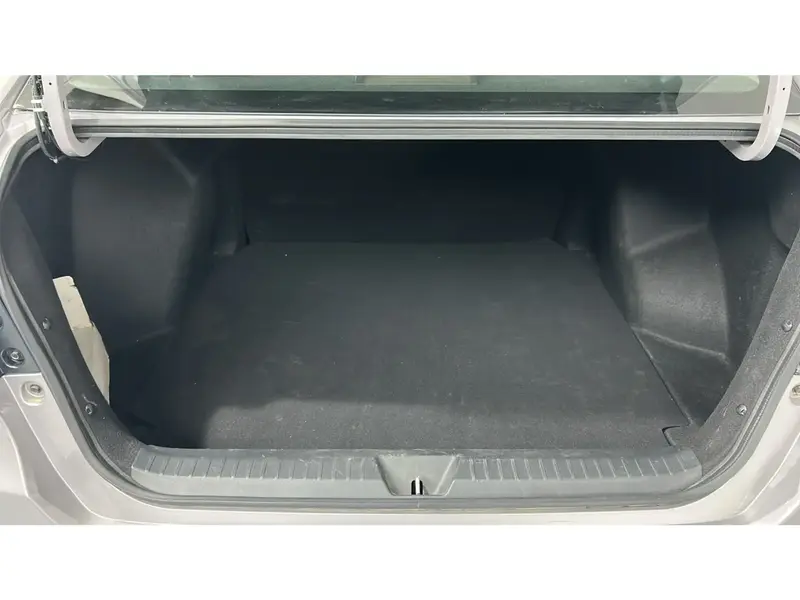 Toyota Yaris Y 2026 19