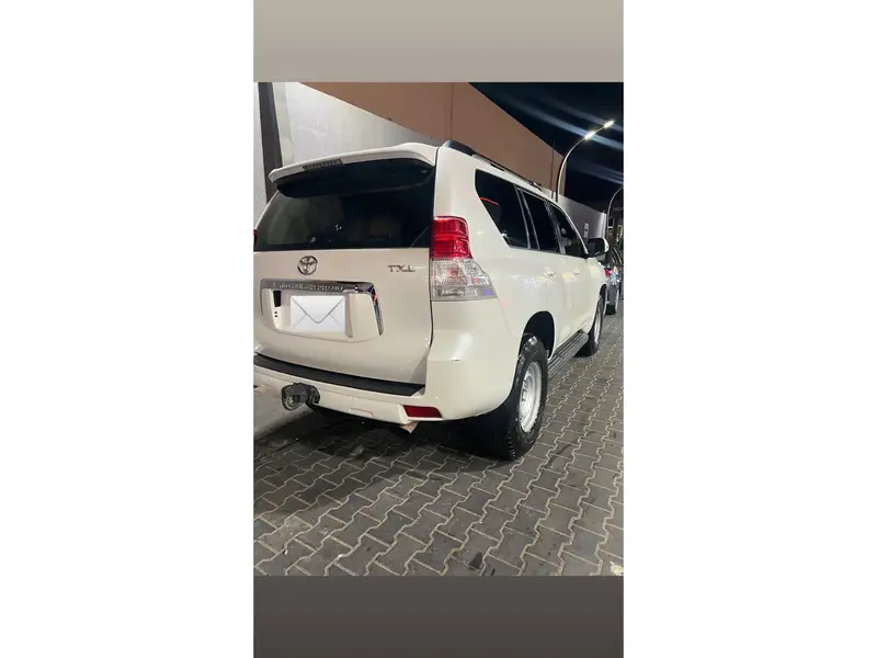 Toyota Prado 2012 1