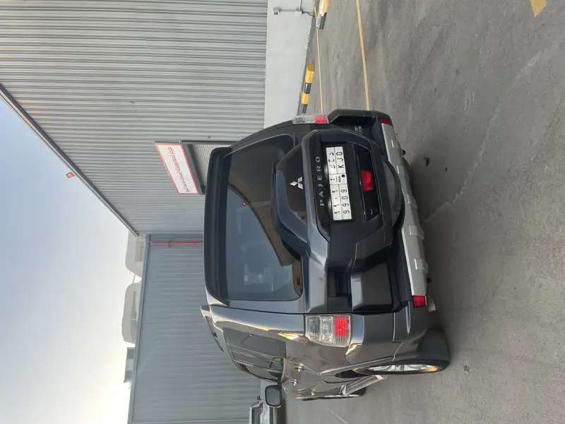 Mitsubishi Pajero 2017 4