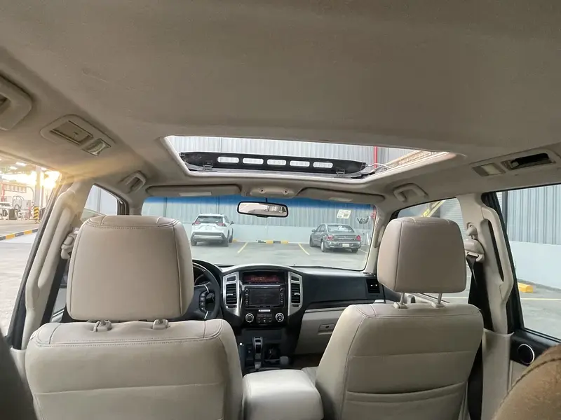 Mitsubishi Pajero 2017 10