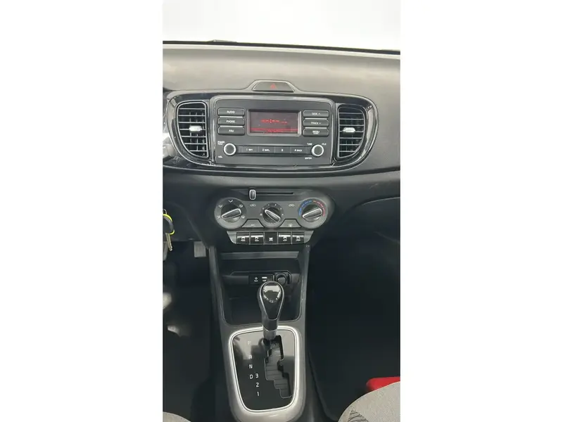 KIA Pegas GL 2026 12