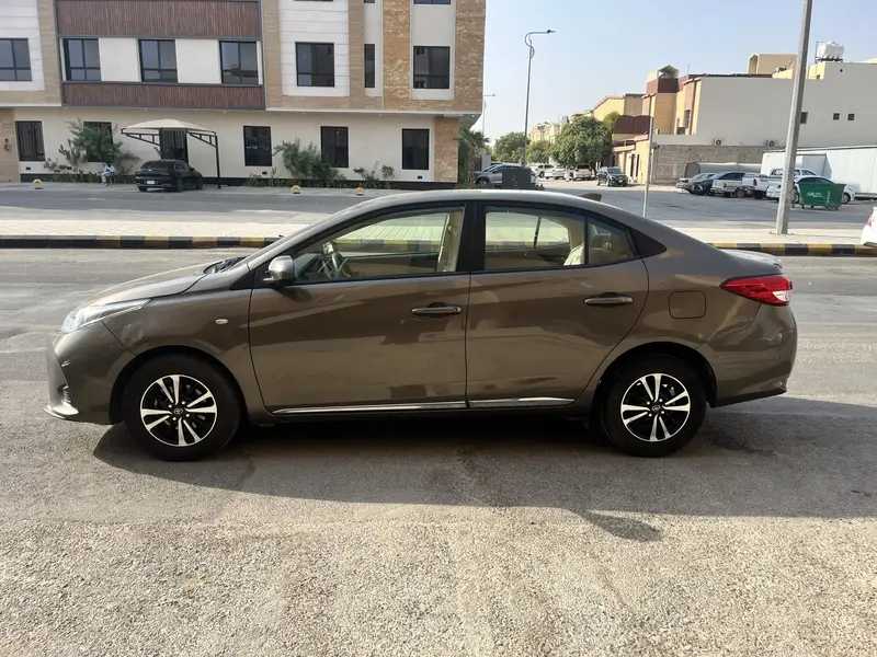 Toyota Yaris 2021 1