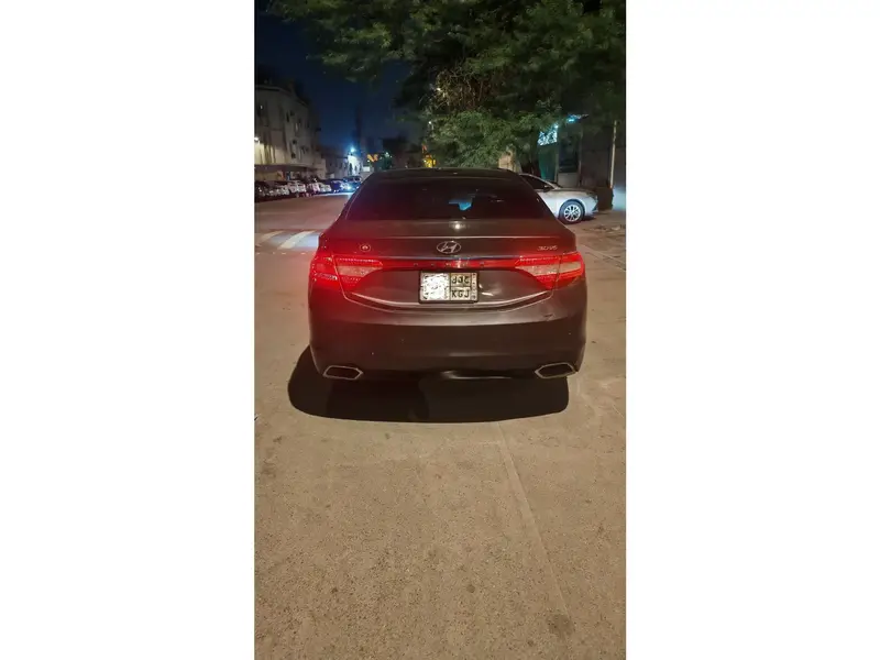 Hyundai Azera 2015 12
