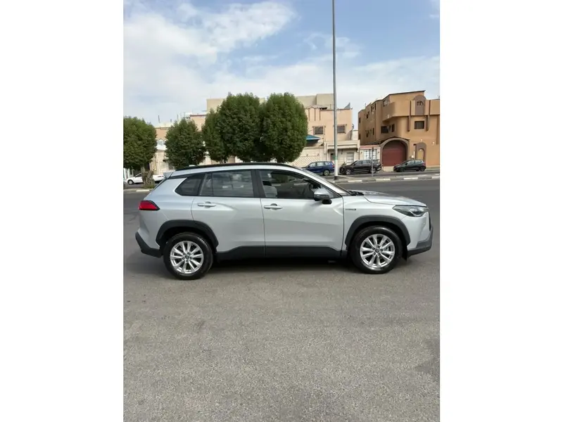 تويوتا كورولا كروس 2024  7
