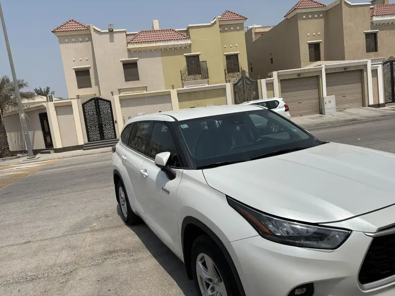 تويوتا هايلاندر 2022 12