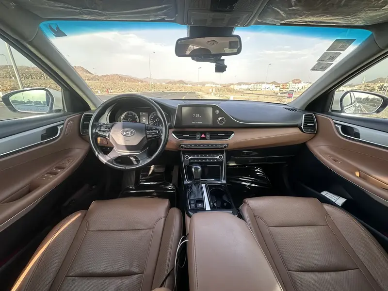 Hyundai Azera 2020 9