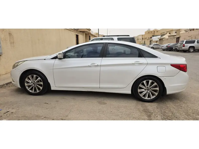 Hyundai Sonata 2014 4