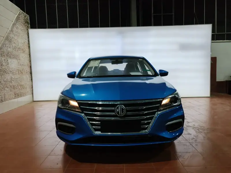 ام جي 5 2025 استاندر 2