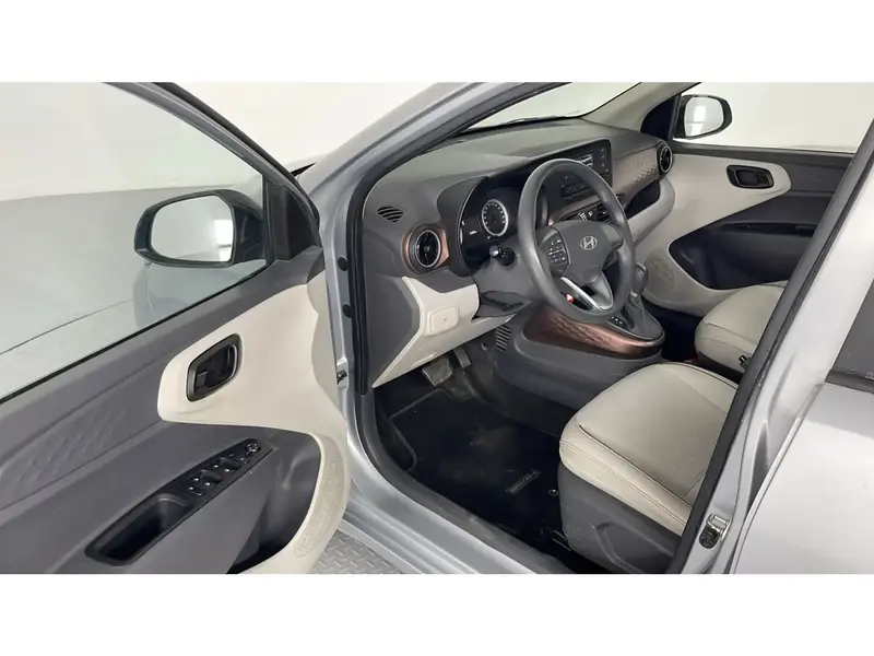 هيونداي I10 فليت 2025 12