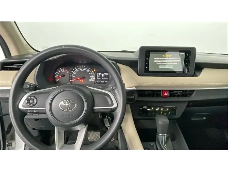 Toyota Yaris Y 2026 9