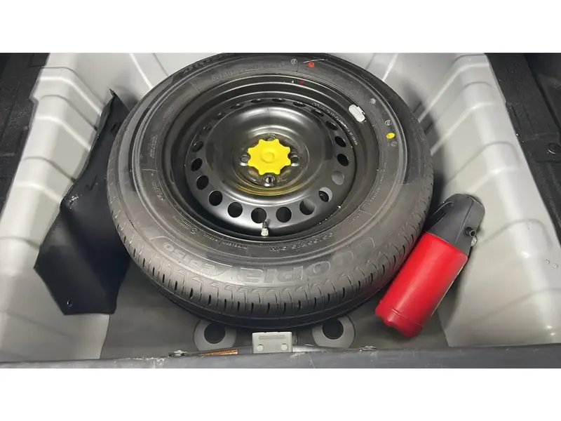Toyota Yaris Y 2026 23