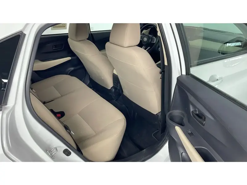 Toyota Yaris Y 2026 18