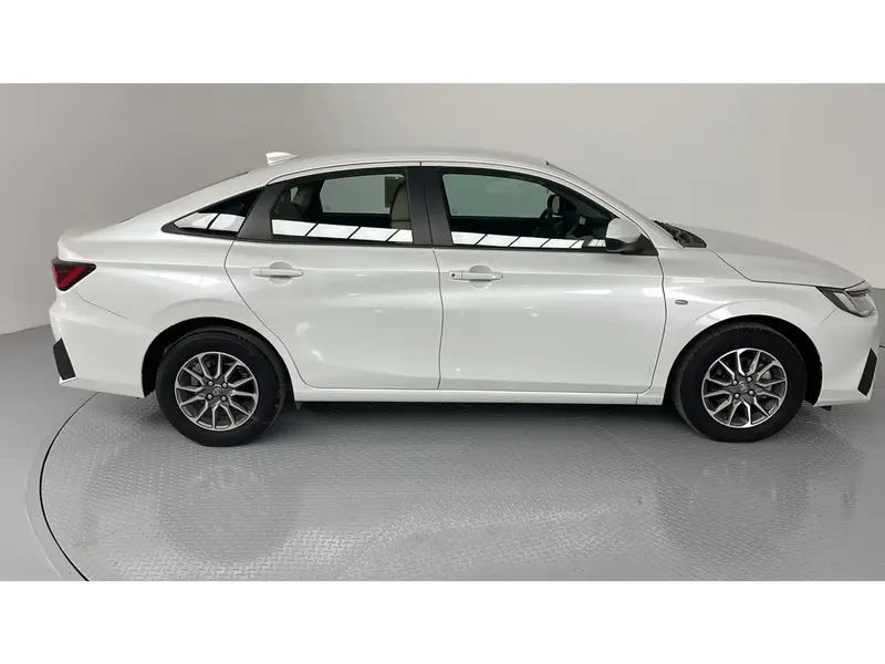 Toyota Yaris Y 2026 7