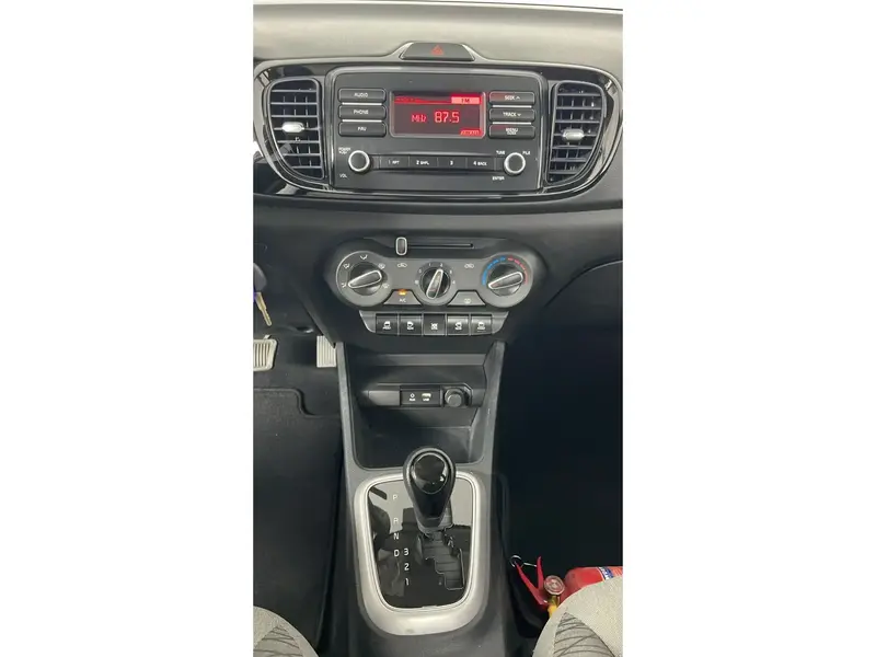 KIA Pegas GL 2026 11