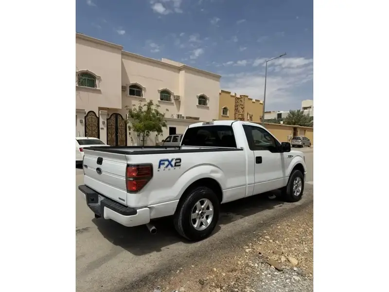 Ford F150 2011 4
