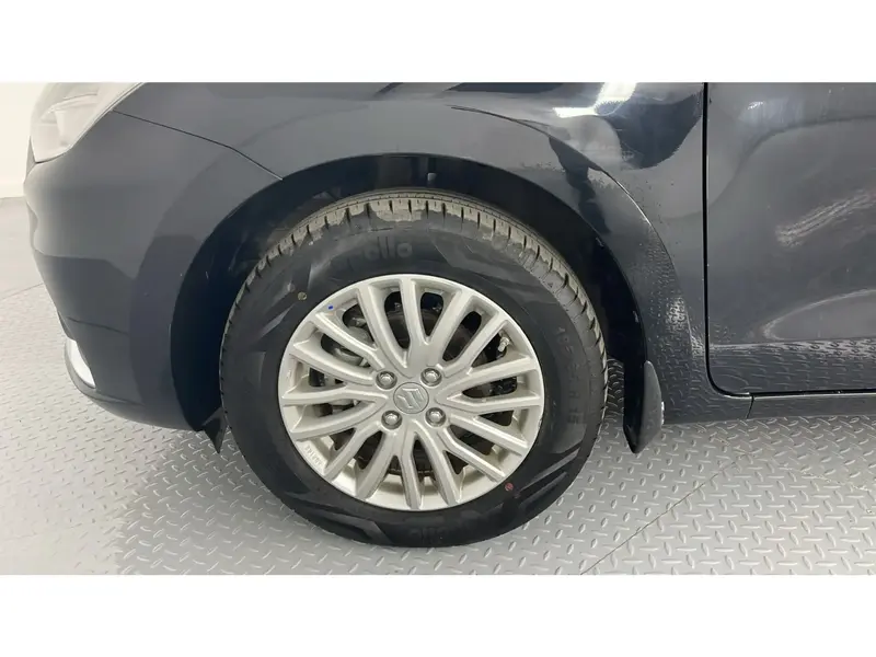 Suzuki Dzire GLX 2025 16