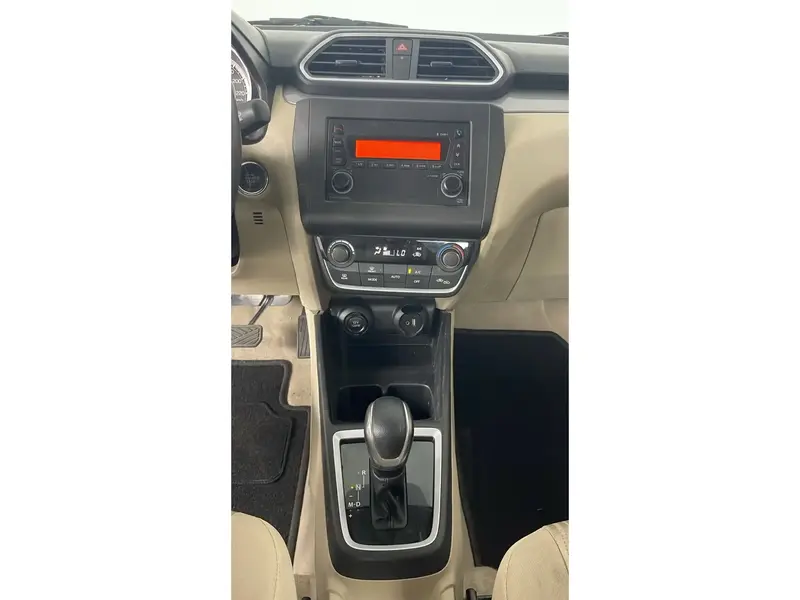 Suzuki Dzire GLX 2025 11