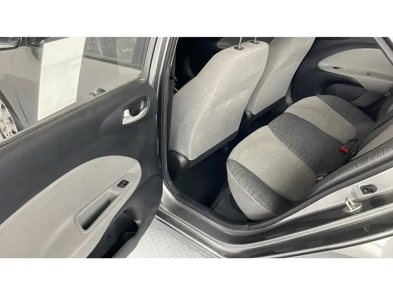KIA Pegas GL 2026 14