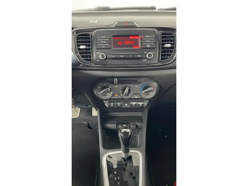 KIA Pegas GL 2026 11