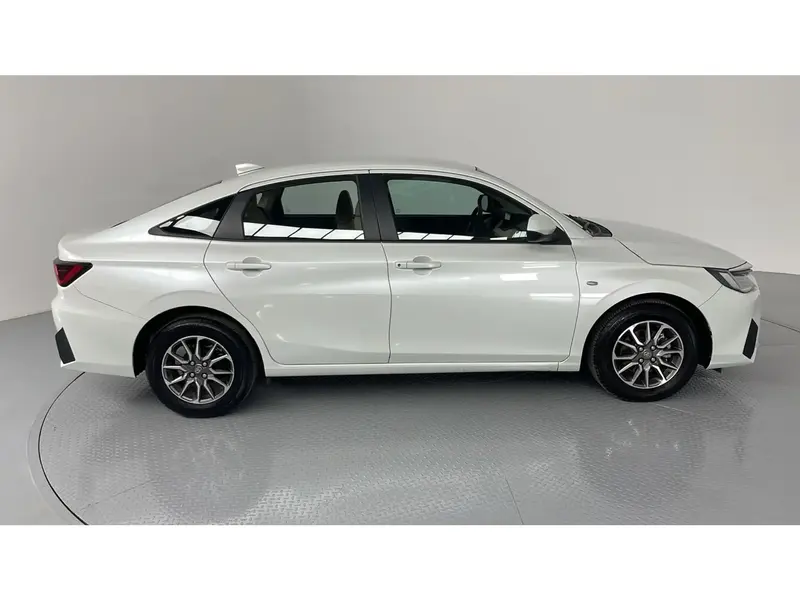 Toyota Yaris y 2026 8
