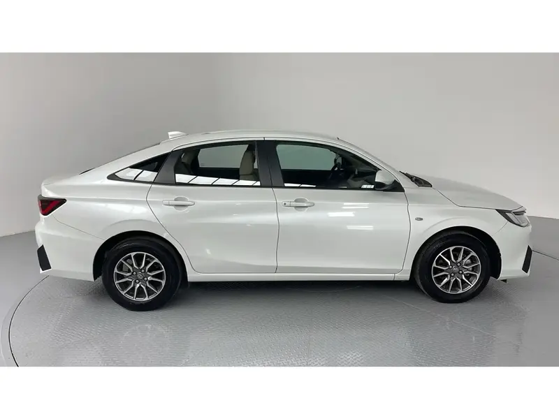 Toyota Yaris Y 2026 8