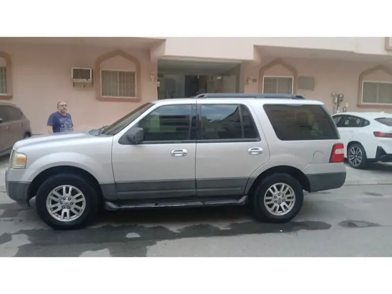 Ford Expedition 2011 2