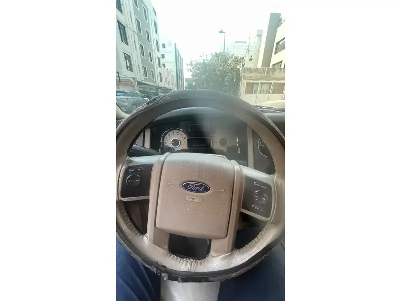Ford Expedition 2011 11