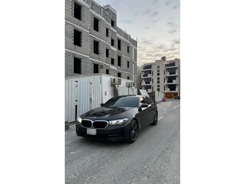 BMW 5 Series 2022 1
