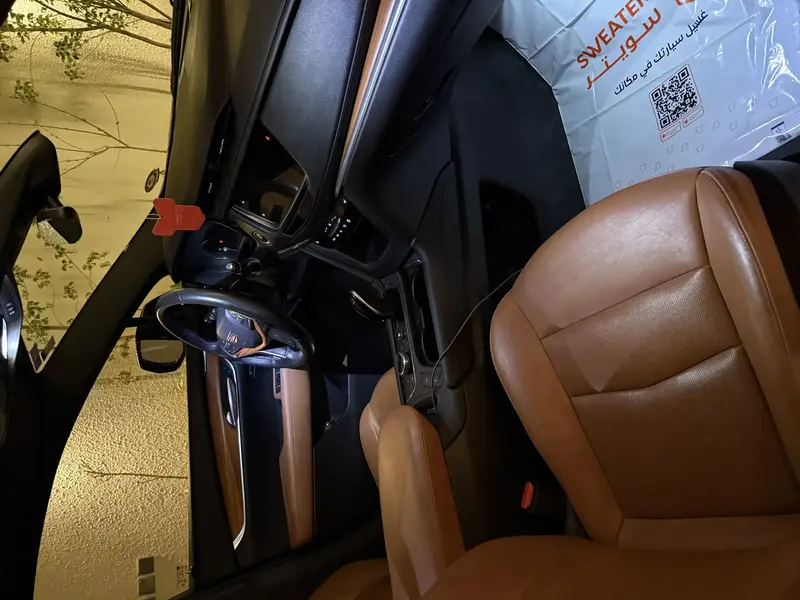 كاديلاك XT5 2021 9