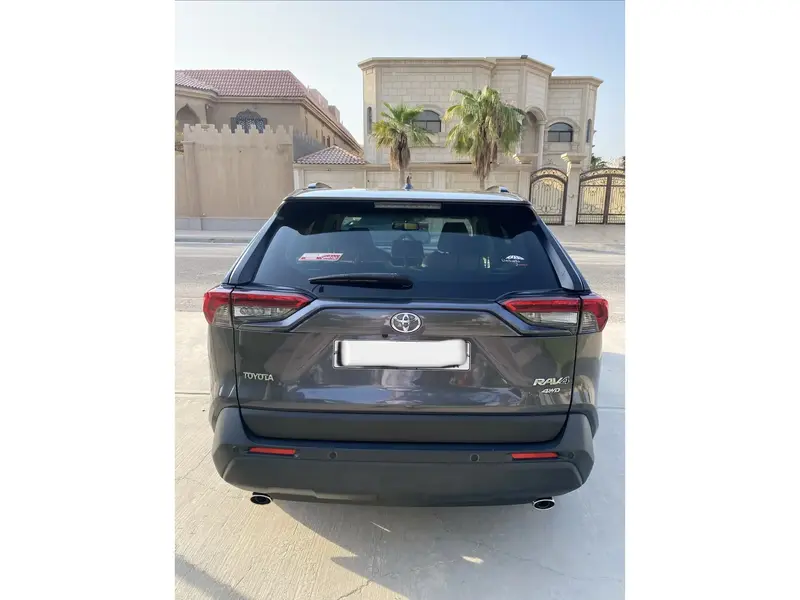 Toyota RAV4 2022 3