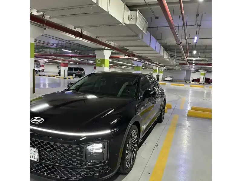 Hyundai Azera 2025 1