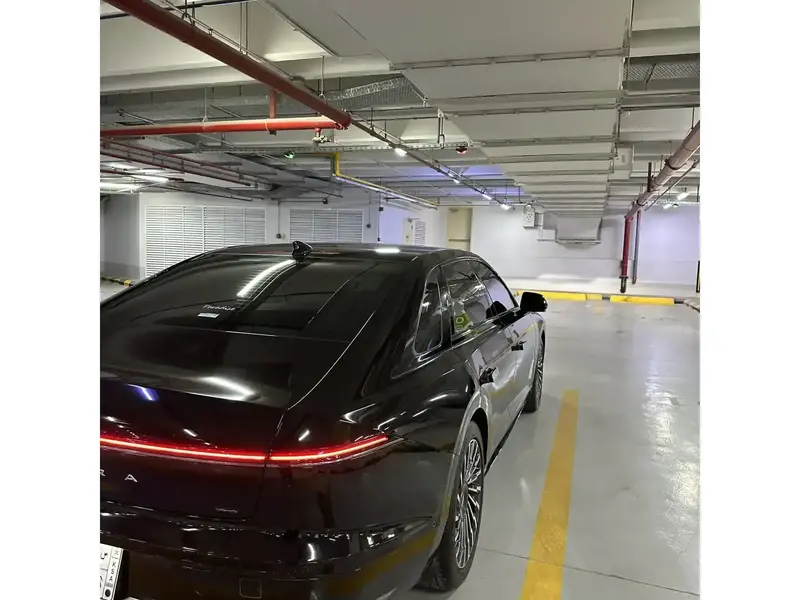 Hyundai Azera 2025 3