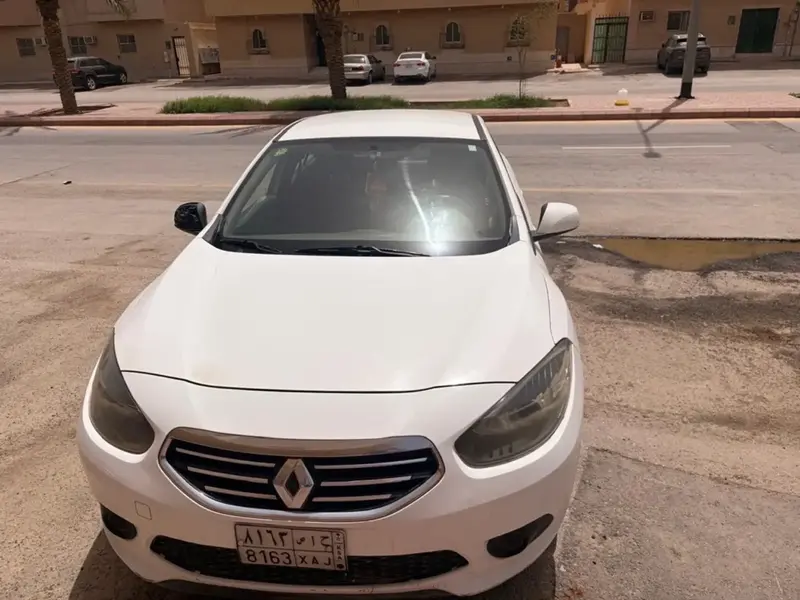 Renault Fluence 2014 1
