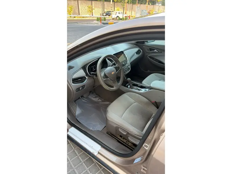 Chevrolet Malibu 2019 4