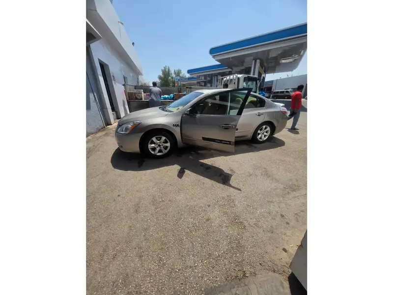 Nissan Altima 2011 5