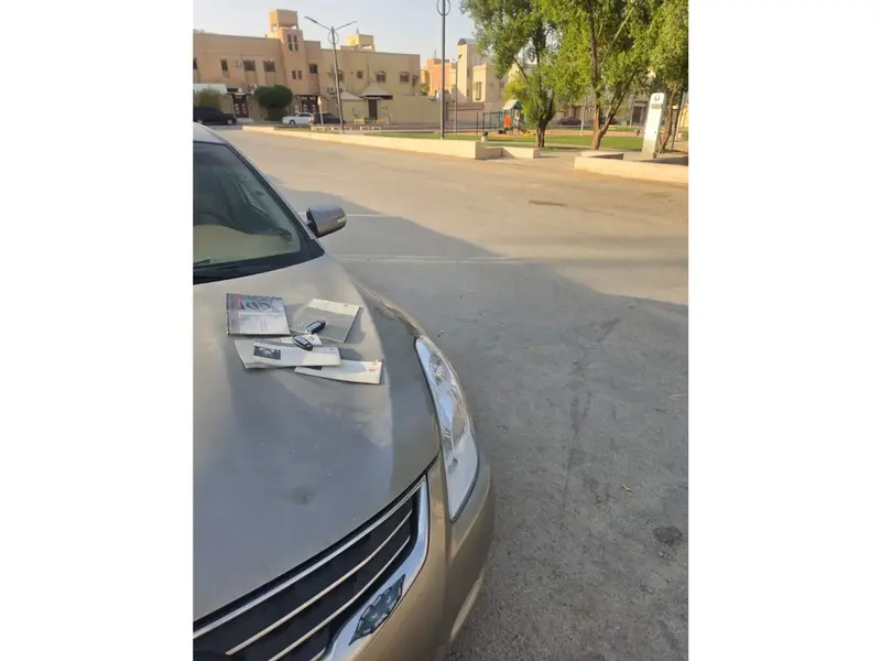 Nissan Altima 2011 6
