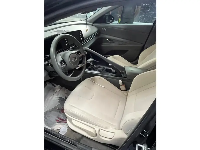 Hyundai Elantra 2022 6
