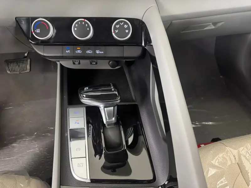 Hyundai Elantra Smart 2026 12