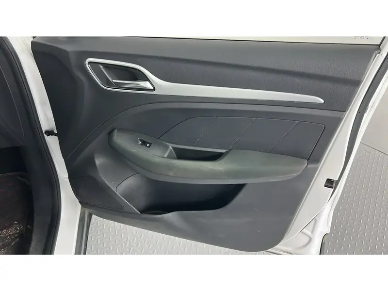 MG ZS COMFORT 2023 17
