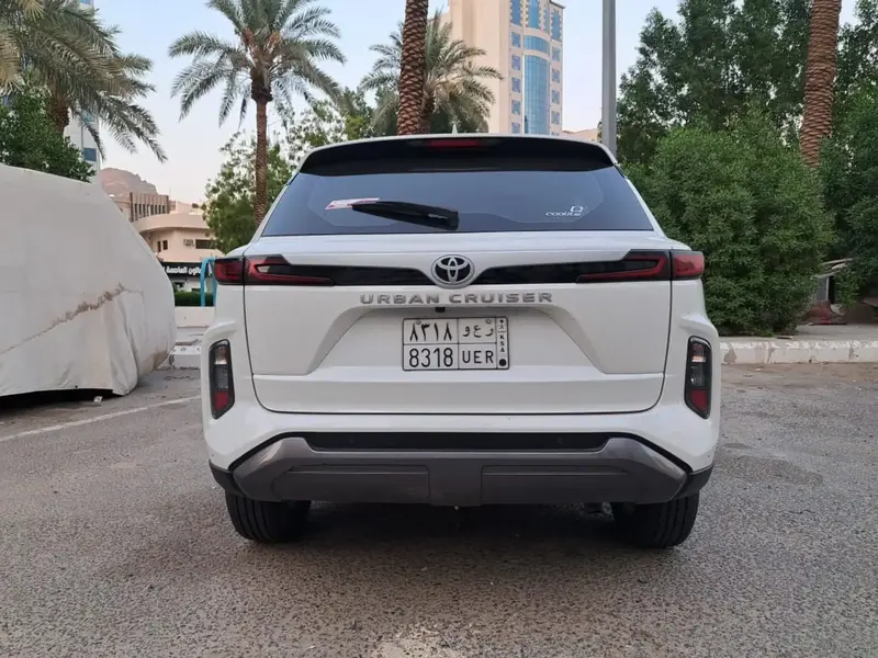 تويوتا أوربان كروزر 2024 5