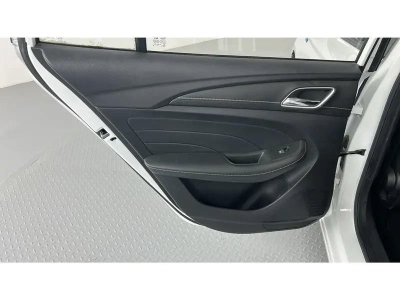 MG 5 Standard 2023 19