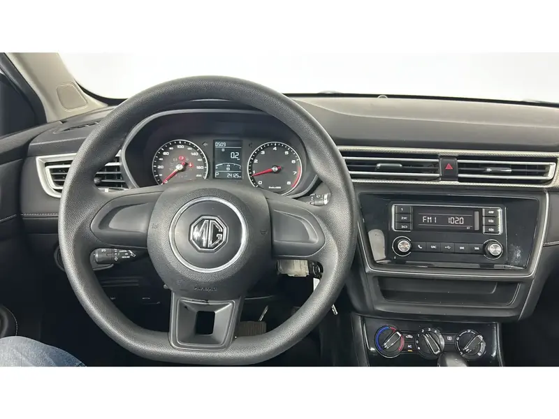 MG 5 Standard 2023 9