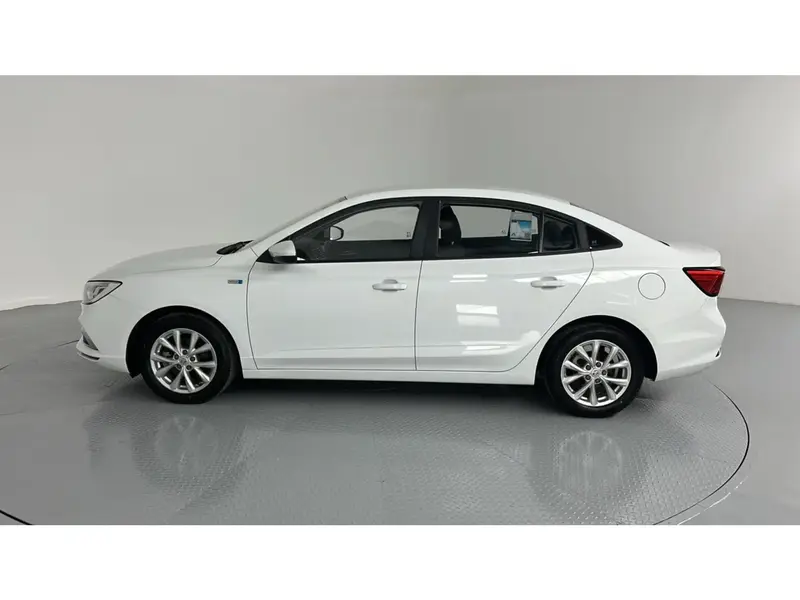 MG 5 Standard 2023 7