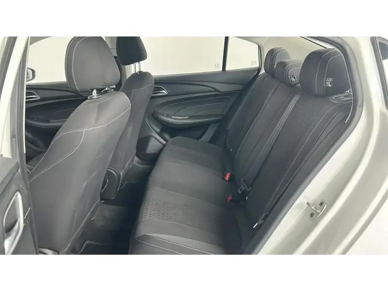 MG 5 Standard 2023 18