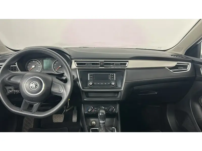 MG 5 Standard 2023 9